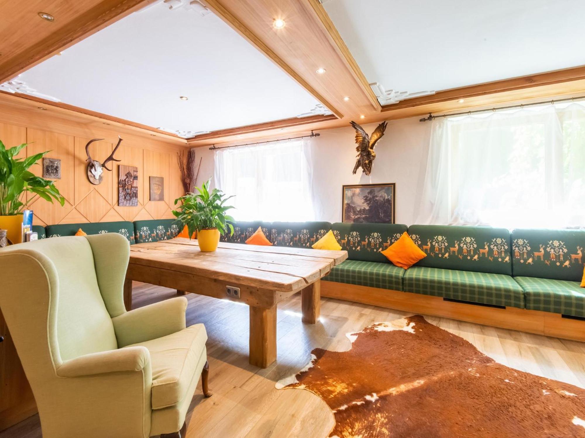Pretty In With Infrared Sauna *