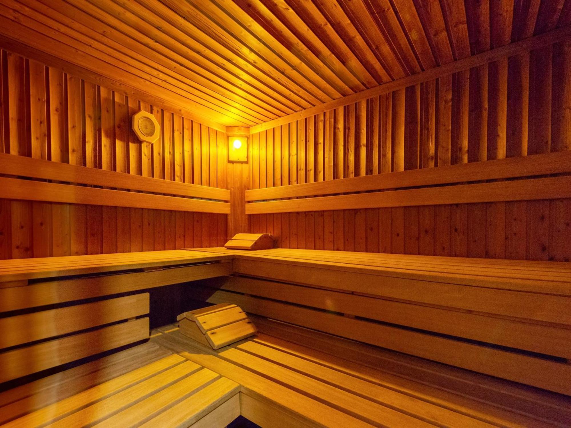 Pretty In With Infrared Sauna *